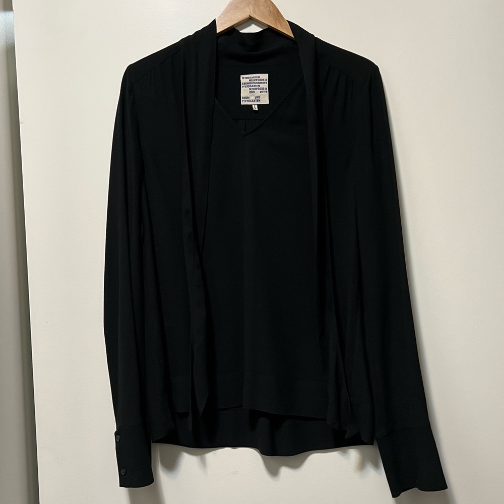Gorgeous Black Blouse